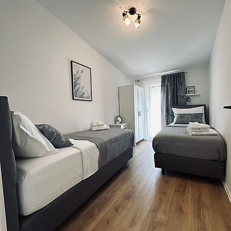 Villa Padre Podstrana Exteriör bild