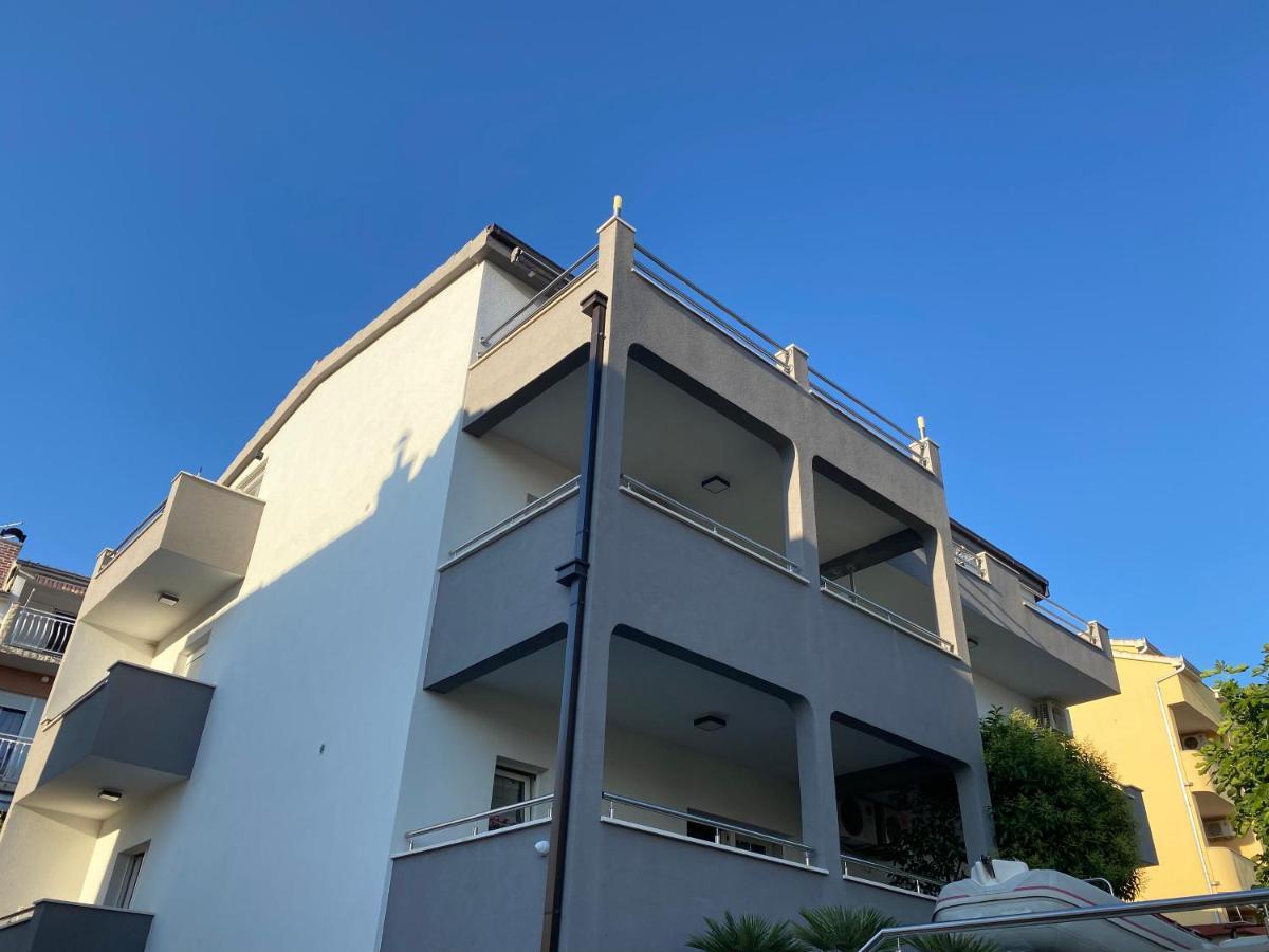 Villa Padre Podstrana Exteriör bild