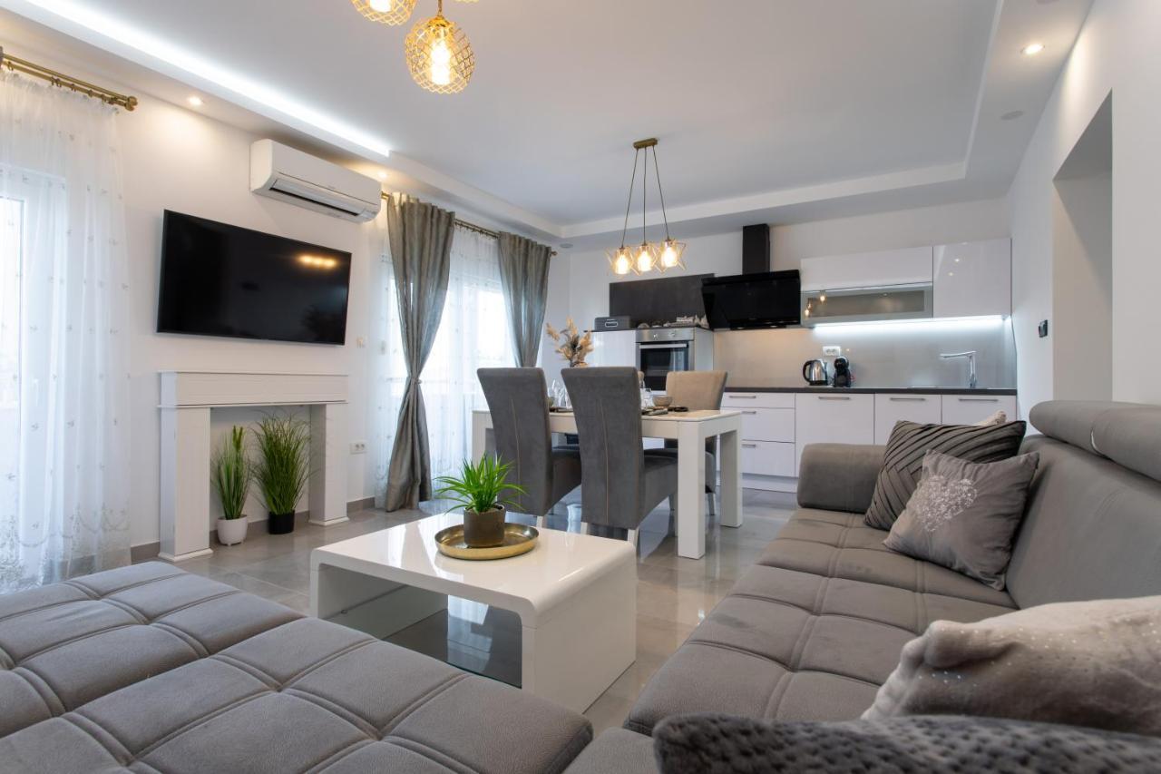Villa Padre Podstrana Exteriör bild